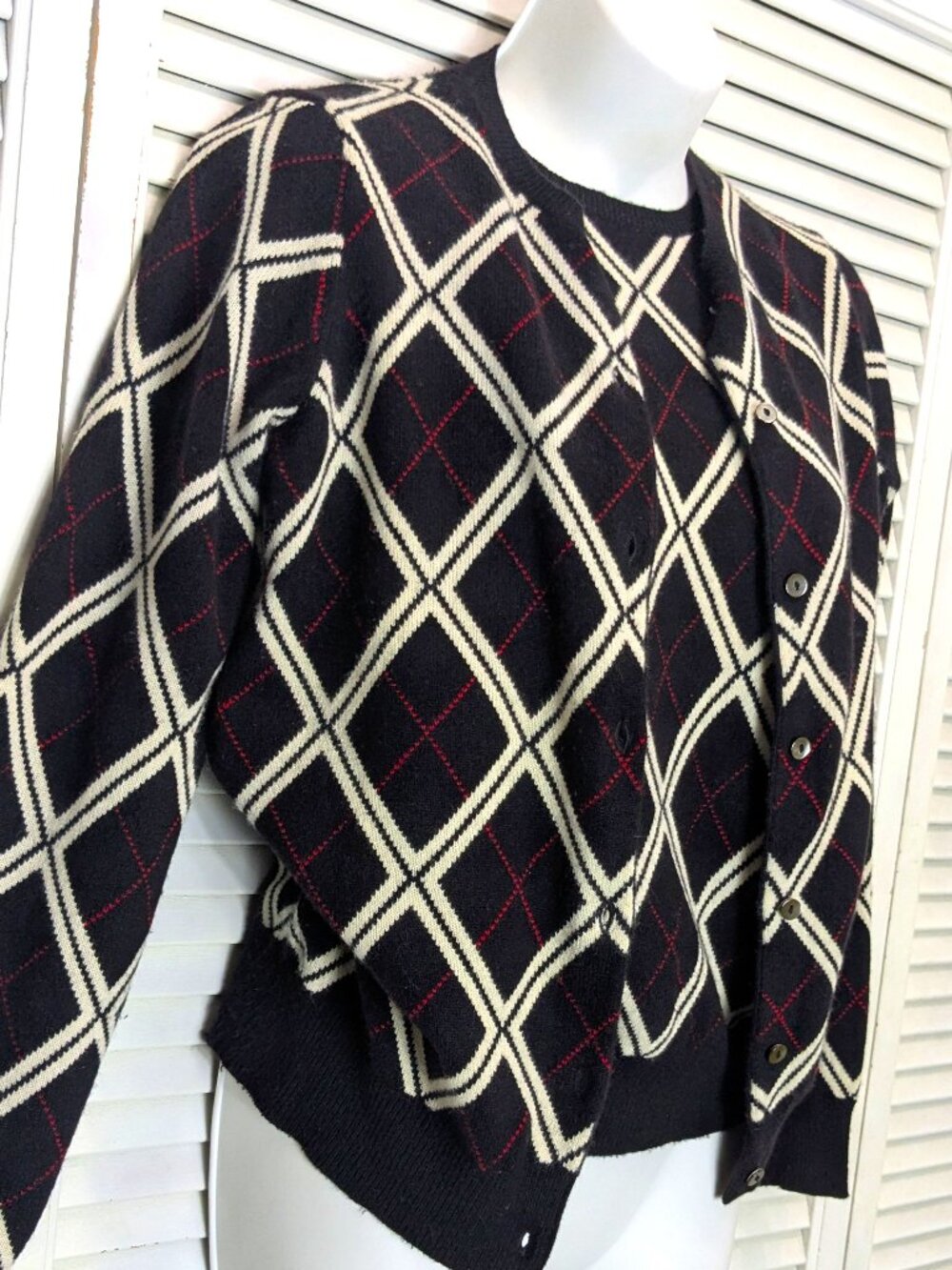 Saks Fifth CASHMERE Cardigan Sweater Set Womens Small Black Ivory Red Plaid